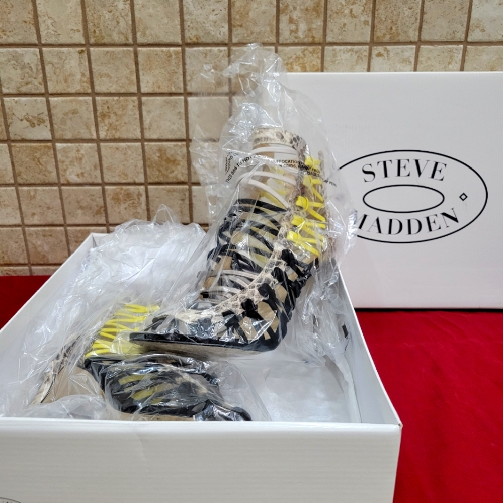 Steve Madden Sleik heels